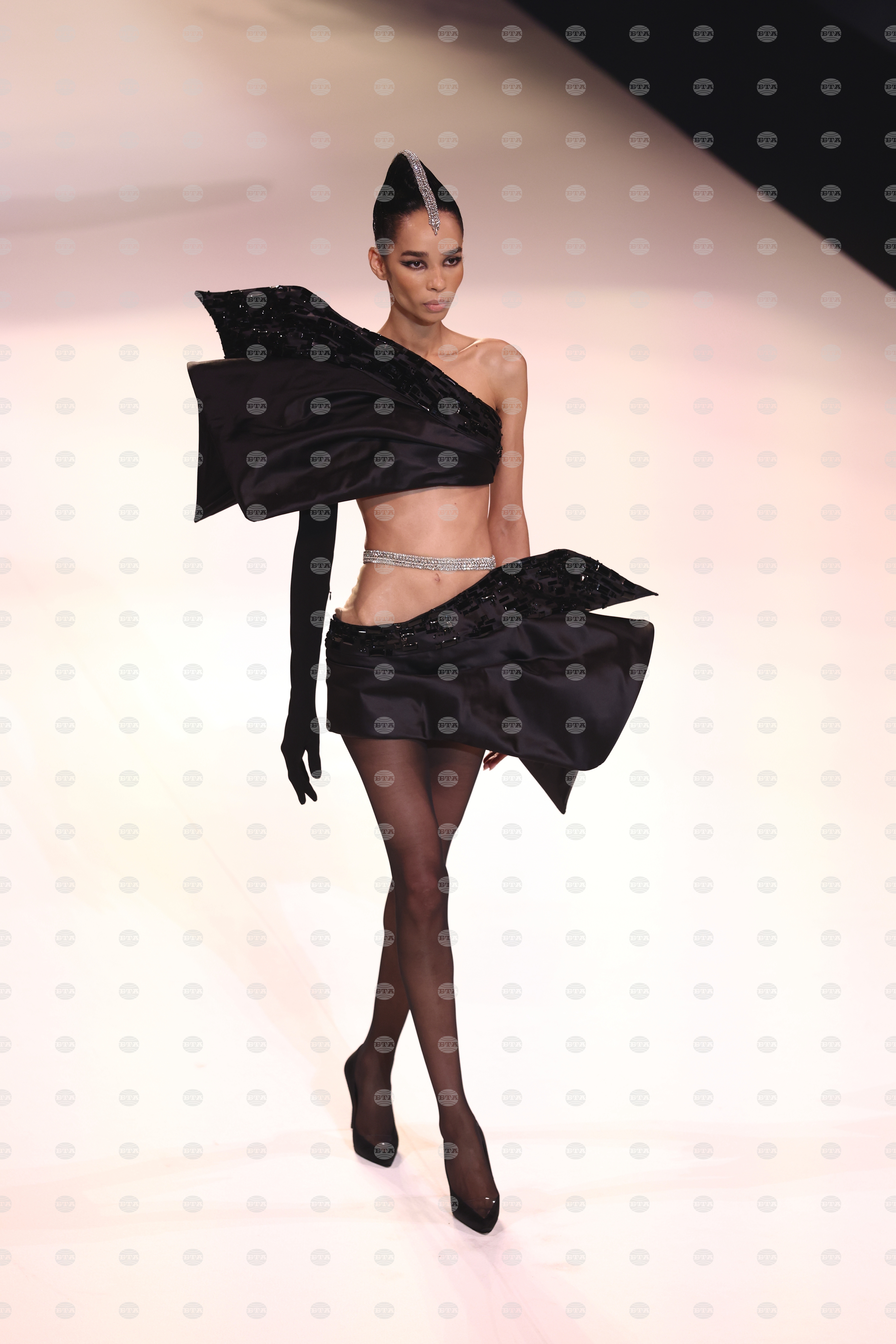 France Fashion Stephane Rolland F/W 25 26