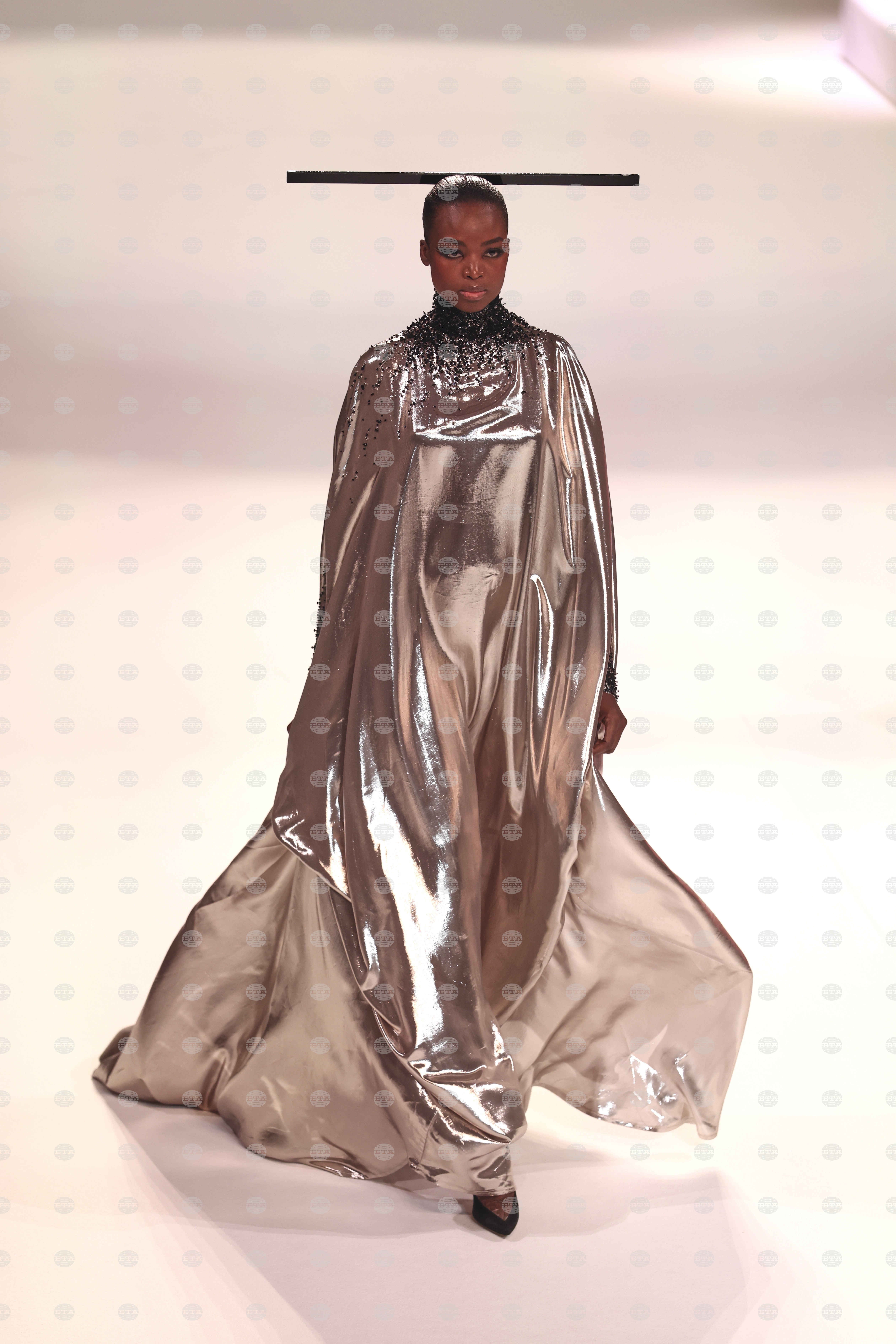 France Fashion Stephane Rolland F/W 25 26