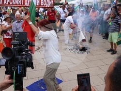 „Възраждане“ - протест
