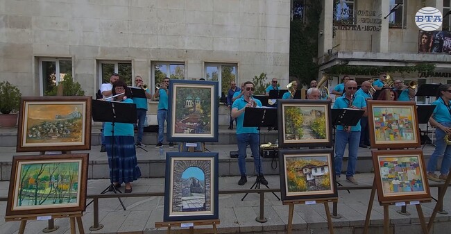 Старият квартал „Вароша“ в Ловеч отново бе вдъхновение за участниците в националния пленер по живопис „Синя зона”
