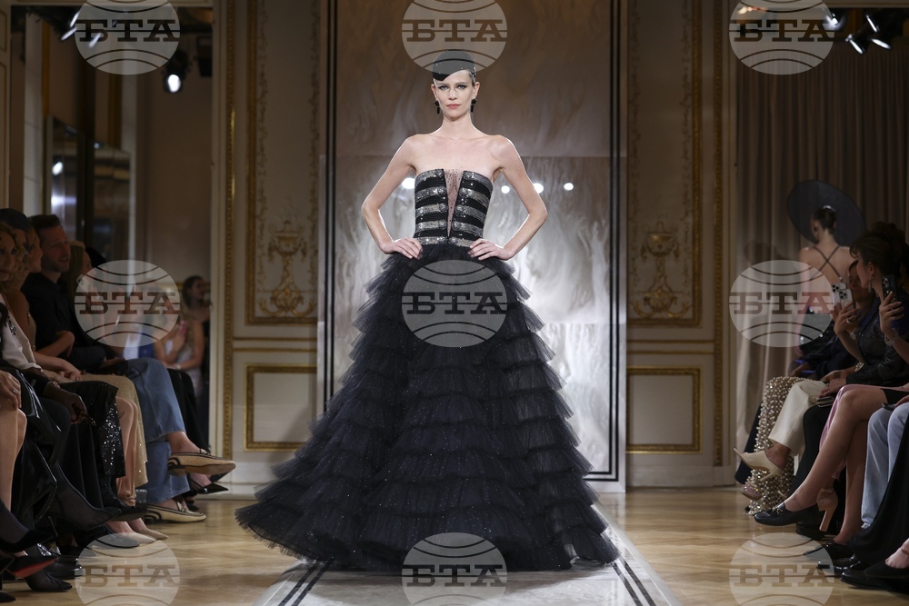 France Fashion Giorgio Armani Prive F/W 25 26