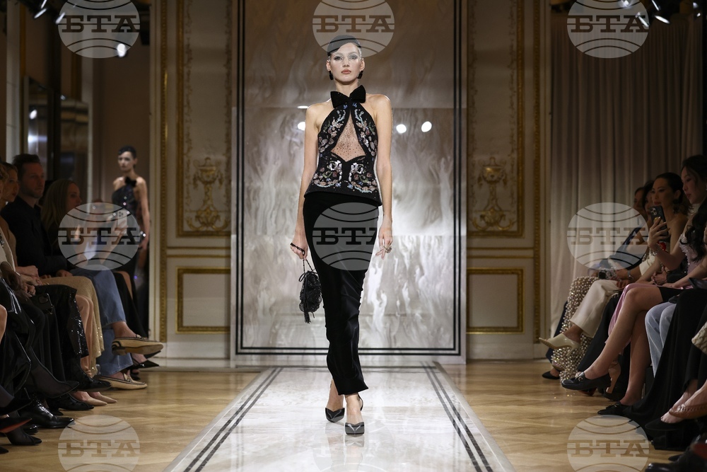 France Fashion Giorgio Armani Prive F/W 25 26