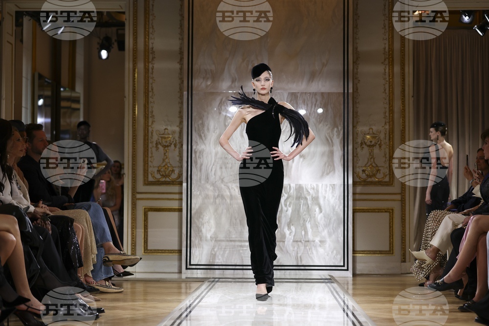 France Fashion Giorgio Armani Prive F/W 25 26
