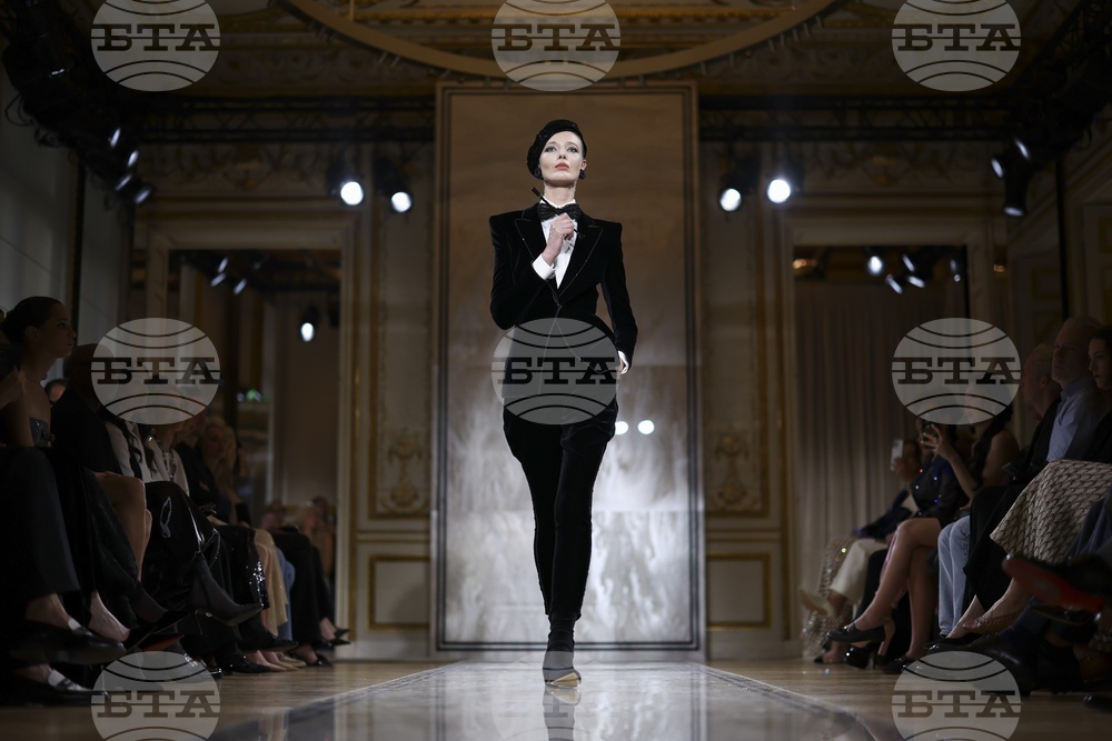 France Fashion Giorgio Armani Prive F/W 25 26