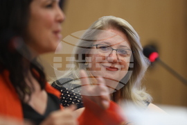 Франция - Париж - ЮНЕСКО - „The Treasures of Bulgaria“ - Бетани Хюз