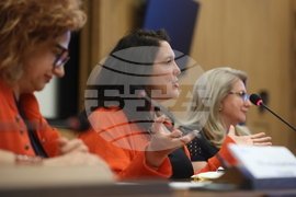 Франция - Париж - ЮНЕСКО - „The Treasures of Bulgaria“ - Бетани Хюз