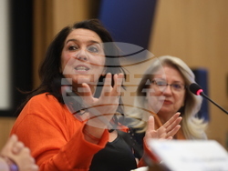 Франция - Париж - ЮНЕСКО - „The Treasures of Bulgaria“ - Бетани Хюз