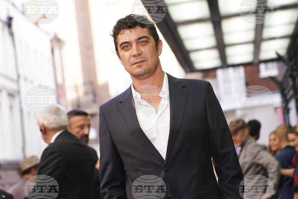 Britain Modigliani Three Days On The Wing Of Madness Premiere