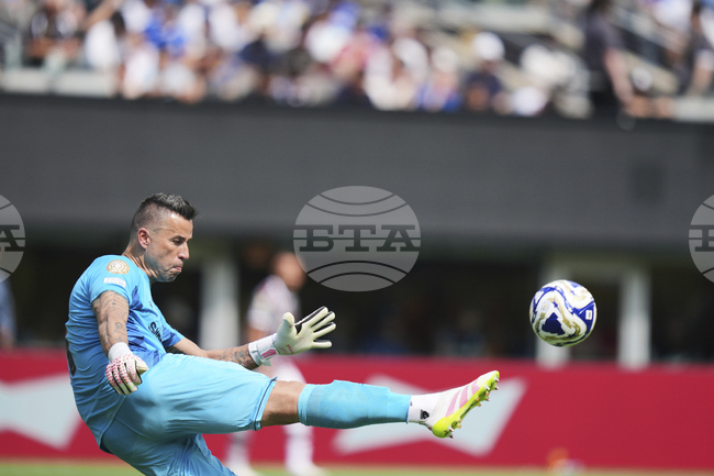 Вратарят на Флуминензе Фабио стана рекордьор по мачове в професионалния футбол