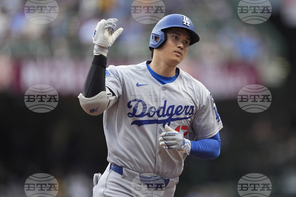 Dodgers Brewers Baseball