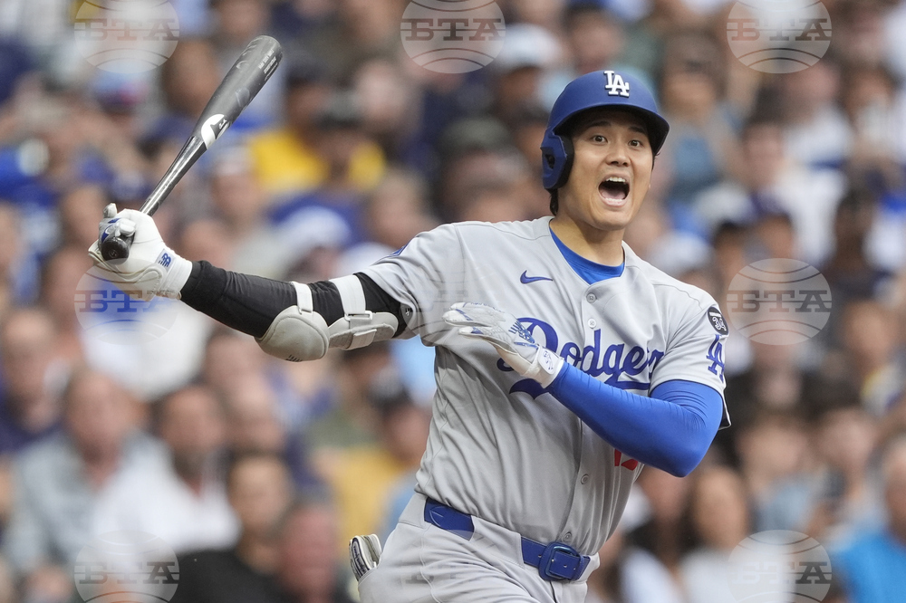 Dodgers Brewers Baseball