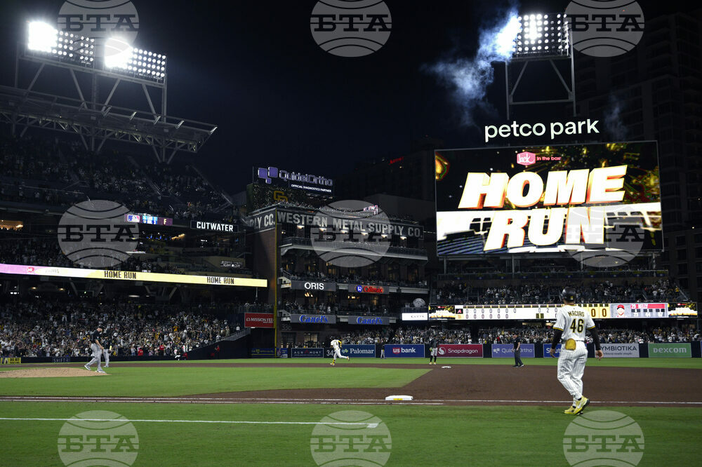 Diamondbacks Padres Baseball