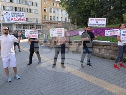 „Децата се нуждаят и от тате, и от мама!“ - символична разходка