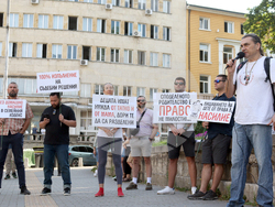 „Децата се нуждаят и от тате, и от мама!“- символична разходка