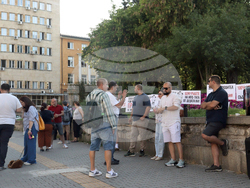 „Децата се нуждаят и от тате, и от мама!“- символична разходка