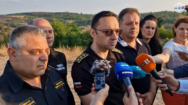 Пожарът край Велико Търново е локализиран, в страната няма действащи тежки пожари, каза главен комисар Александър Джартов