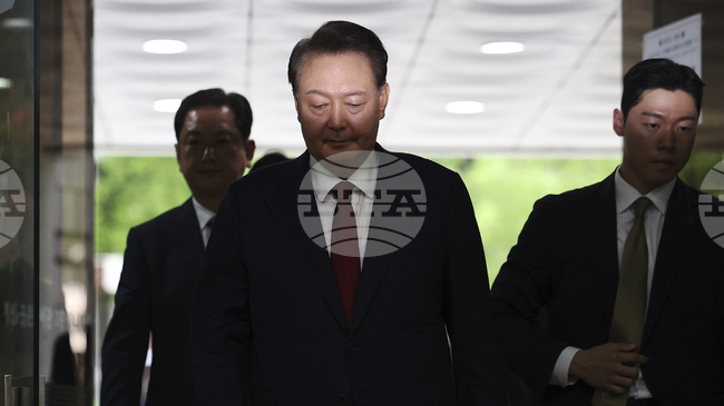 Южнокорейски прокурор поиска 10 г. затвор за бившия президент Юн Сук-йол по обвинение, че е възпрепятствал опитите да го арестуват 