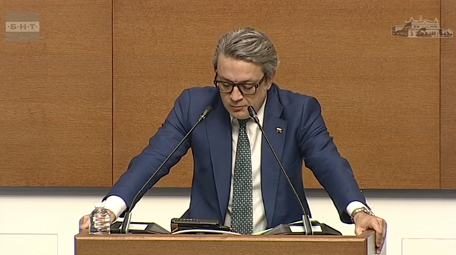 От нас се очаква да поставим нови големи цели пред обществото, се казва в декларация на ГЕРБ-СДС във връзка с приемането ни в еврозоната