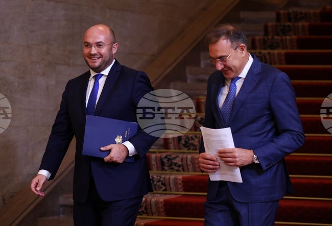 Предвижда се забрана на безконтролния достъп до нотариални актове, обяви правосъдният министър Георги Георгиев