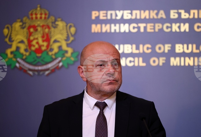 Центърът за иновации в отбраната ще организира конкурс за разработка на няколко типа дронове, каза вицепремиерът Томислав Дончев