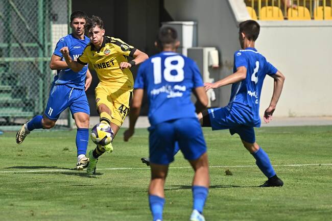 Ботев (Пловдив) и Марица (Пловдив) завършиха наравно във футболна контрола