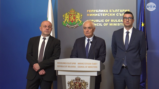 Предстои подписване на меморандум за взаимодействие с отбранителната индустрия, каза министър Атанас Запрянов