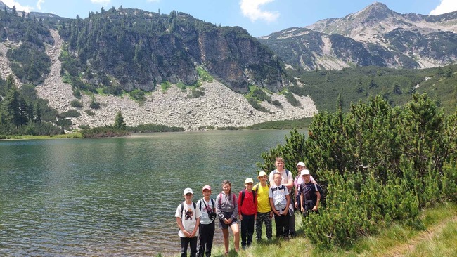 Община Банско: Природа, дух и детска смелост 