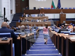 Народно събрание - заседание - вот на недоверие - дебати