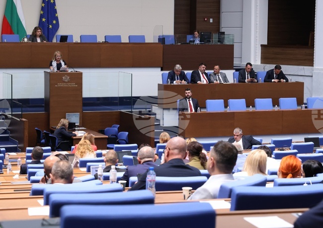 Reactions to Fourth Unsuccessful No-Confidence Vote against Zhelyazkov Cabinet