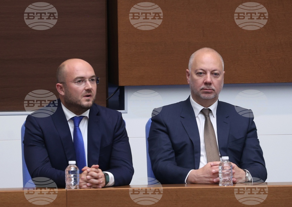 Народно събрание - заседание - вот на недоверие - дебати