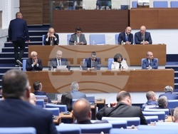 Народно събрание - заседание - вот на недоверие - дебати