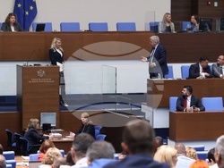 Народно събрание - заседание - вот на недоверие - дебати
