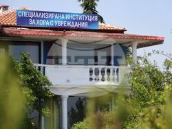 Поморие - нелегален дом за възрастни хора