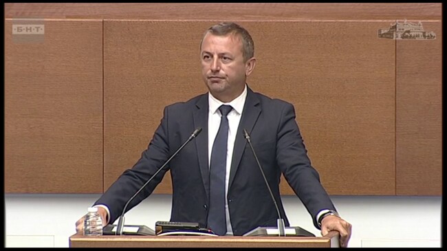 Според „Възраждане“ вотът на недоверие заслужава да мине, заради решенията на НС, равни на национално предателство