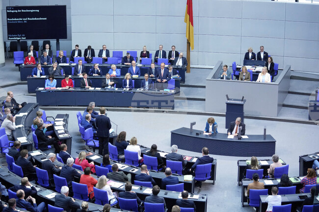 Германският комисар по отбраната призовава за задължителна едногодишна служба – военна или обществена