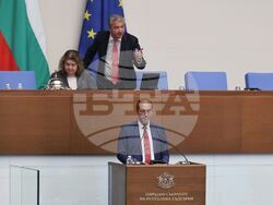 Народно събрание - заседание - вот на недоверие - дебати