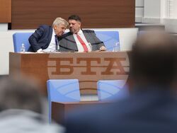 Народно събрание - заседание - вот на недоверие - дебати