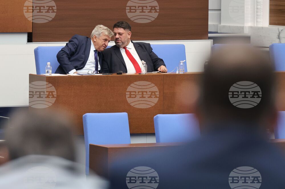 Депутатите разискваха вота на недоверие към правителството за "провал в сектора на околната среда и водите"