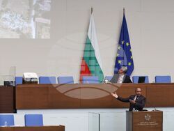 Народно събрание - заседание - вот на недоверие - дебати