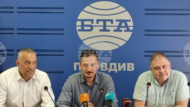 Общинските съветници Николай Гюров, Димитър Арнаудов и Илия Гатев обявиха създаването на нова партийна група в Общинския съвет - Пловдив