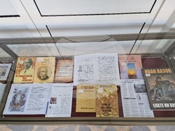 Разград - изложба - библиотека