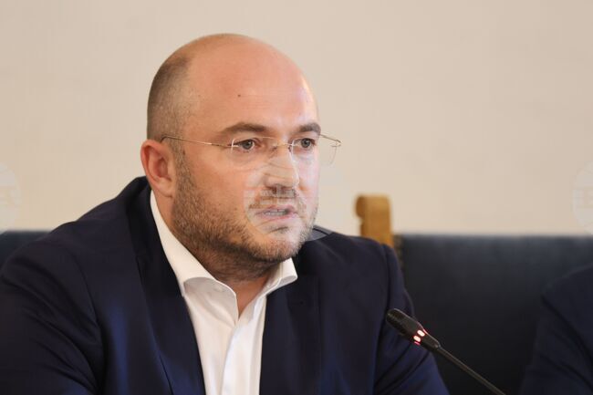 Изпълнили сме ангажиментите за антикорупционните закони, поети от България при правителството на Кирил Петков, каза министърът на правосъдието Георги Георгиев