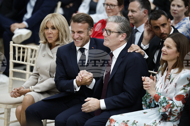 Стармър и Макрон обсъдиха нови мерки срещу нелегалната миграция