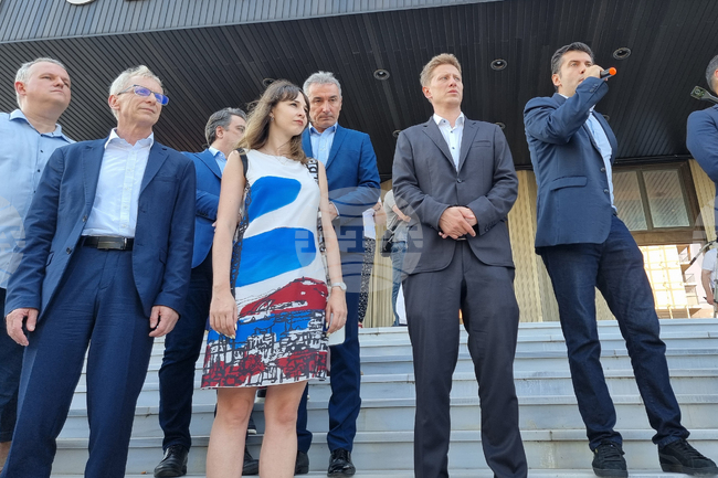 Във Варна протестират в подкрепа на задържания кмет Благомир Коцев