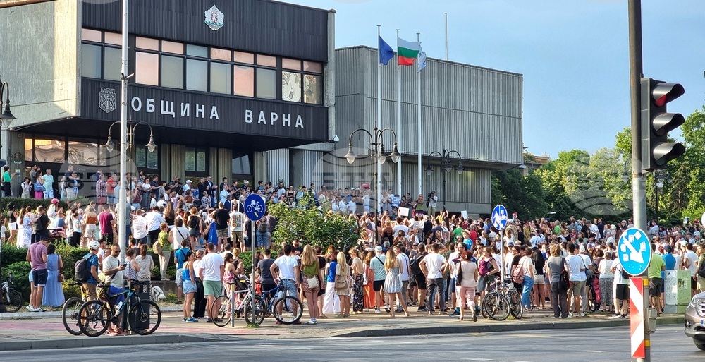 Варна - Протест в подкрепа на задържания кмет на града Благомир Коцев
