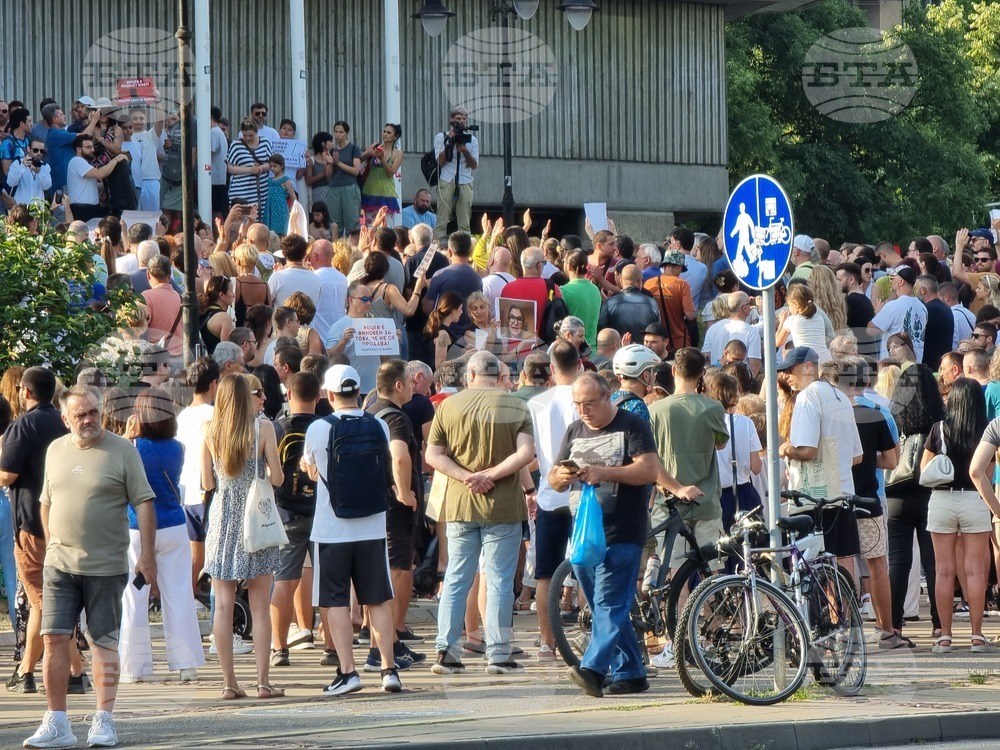 Варна - Протест в подкрепа на задържания кмет на града Благомир Коцев