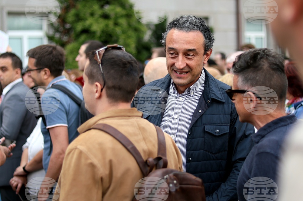 Протест пред Комисията за противодействие на корупцията