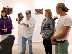 Галерия - представяне - скулптора