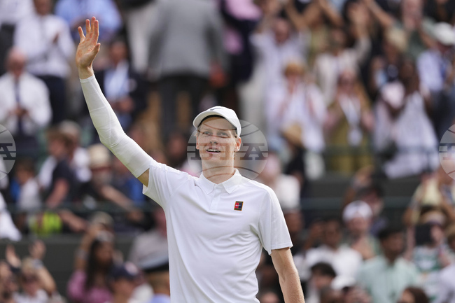 Яник Синер достигна втория си полуфинал на "Уимбълдън" след победа в три сета срещу Бен Шелтън