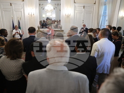 Франция - Париж - ЮНЕСКО - „Green Machine“